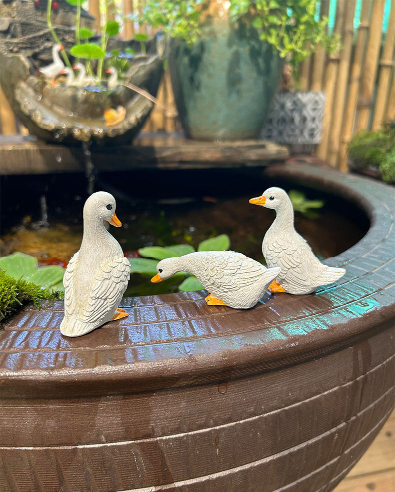 3Pcs White Duck Figurine Garden Statue Set Resin Animal Sculpture Outdoor Decor