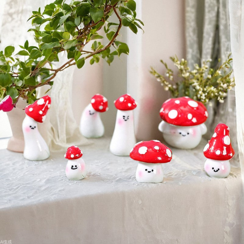 7Pcs Mini Resin Mushroom Figurines Miniature Fairy Garden Decor Bonsai Ornament