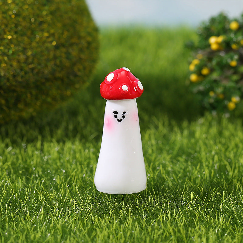 7Pcs Mini Resin Mushroom Figurines Miniature Fairy Garden Decor Bonsai Ornament
