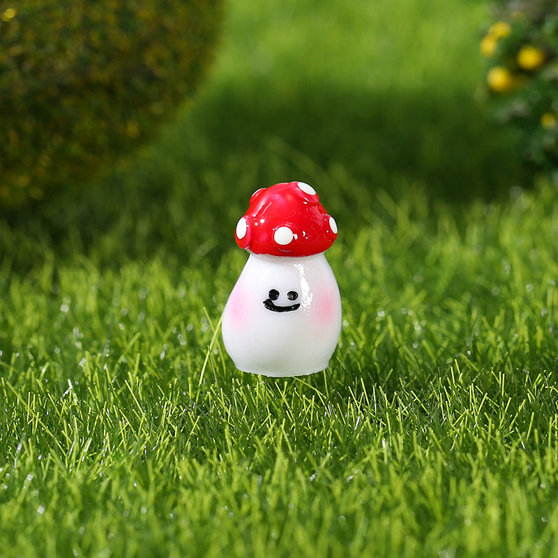 7Pcs Mini Resin Mushroom Figurines Miniature Fairy Garden Decor Bonsai Ornament