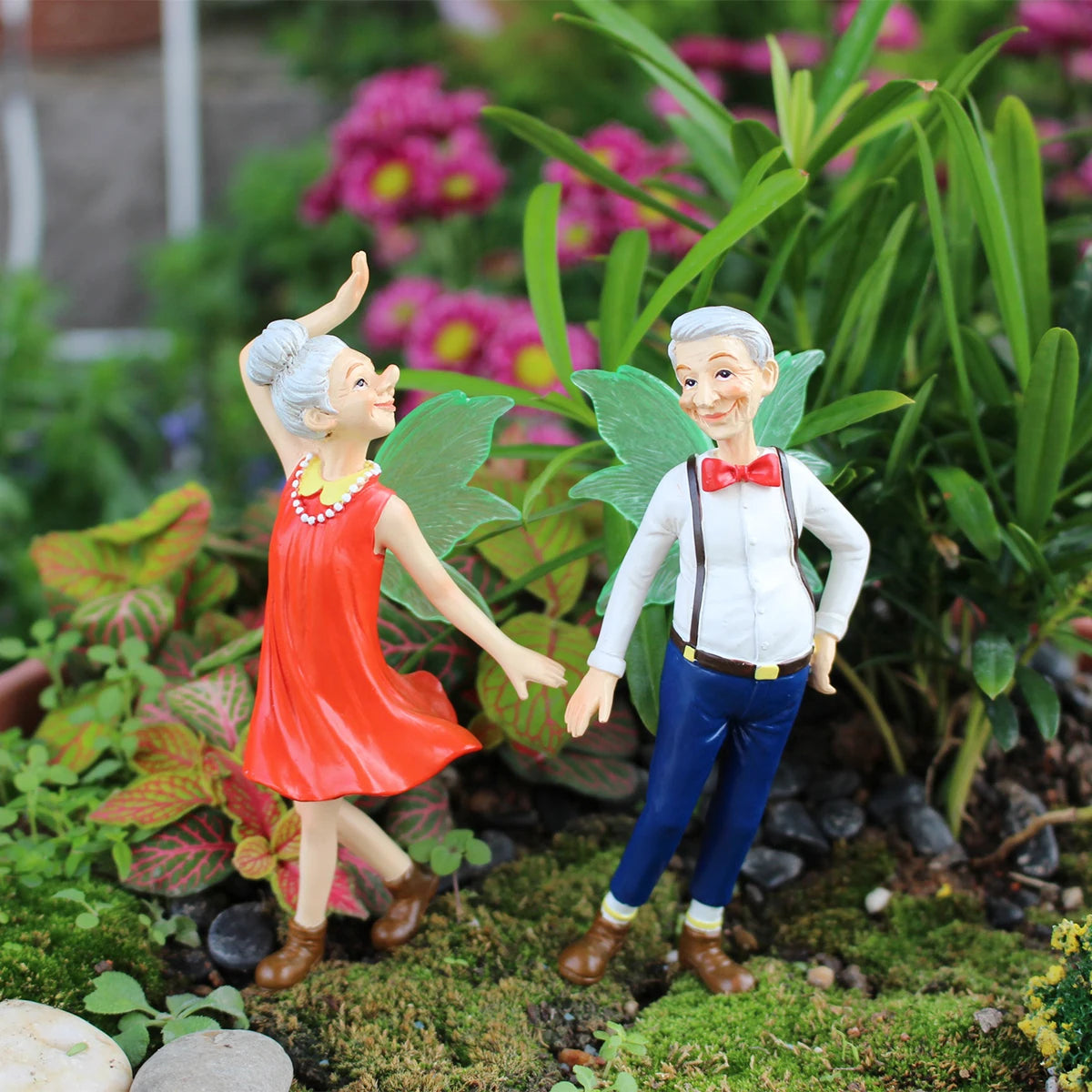 2pcs Valentine's Day Elderly Couple Fairy Set Glow in the Dark Wings Garden Gift