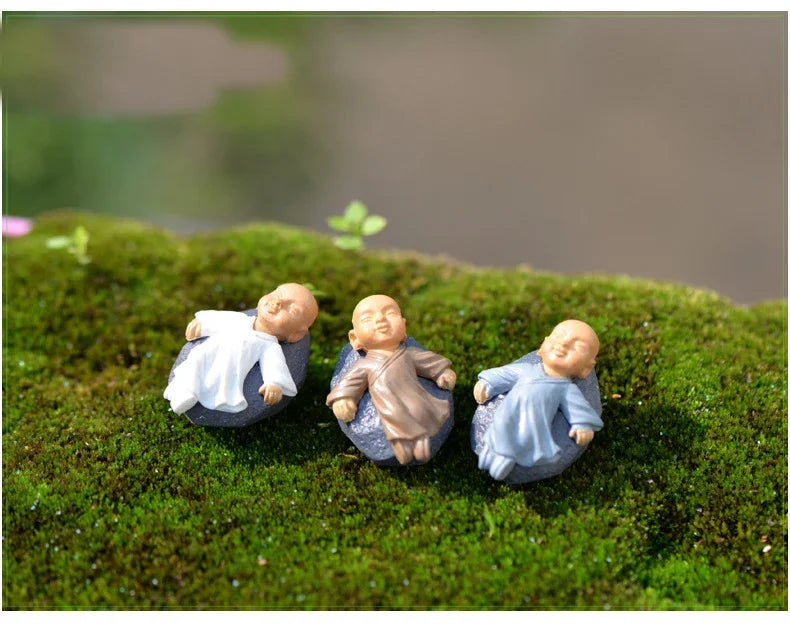 4pcs Chinese Monk Figurine Set Resin Mini Buddha Statues Bonsai Fairy Garden Decor