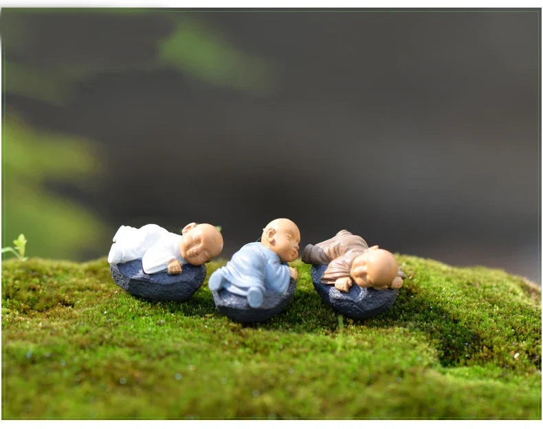4pcs Chinese Monk Figurine Set Resin Mini Buddha Statues Bonsai Fairy Garden Decor