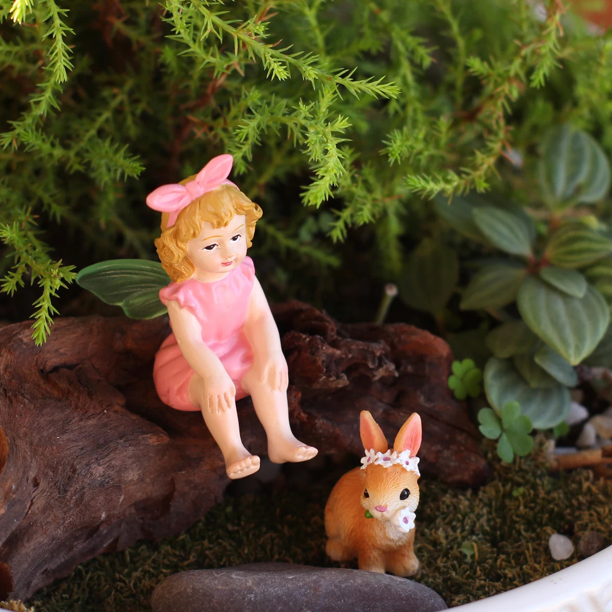 2pcs Easter Bunny & Flower Fairy Set Glow in the Dark Wings Garden Statue Decor