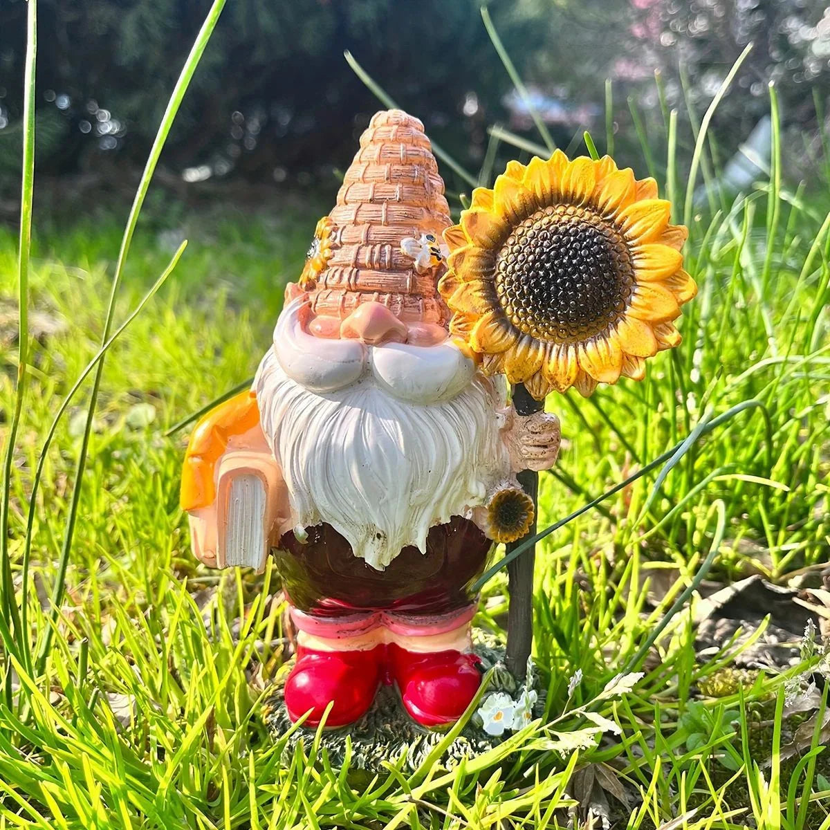 World Bee Day Gift Resin Gnome Statue Lucky Honey Bee Dwarf Garden Ornament