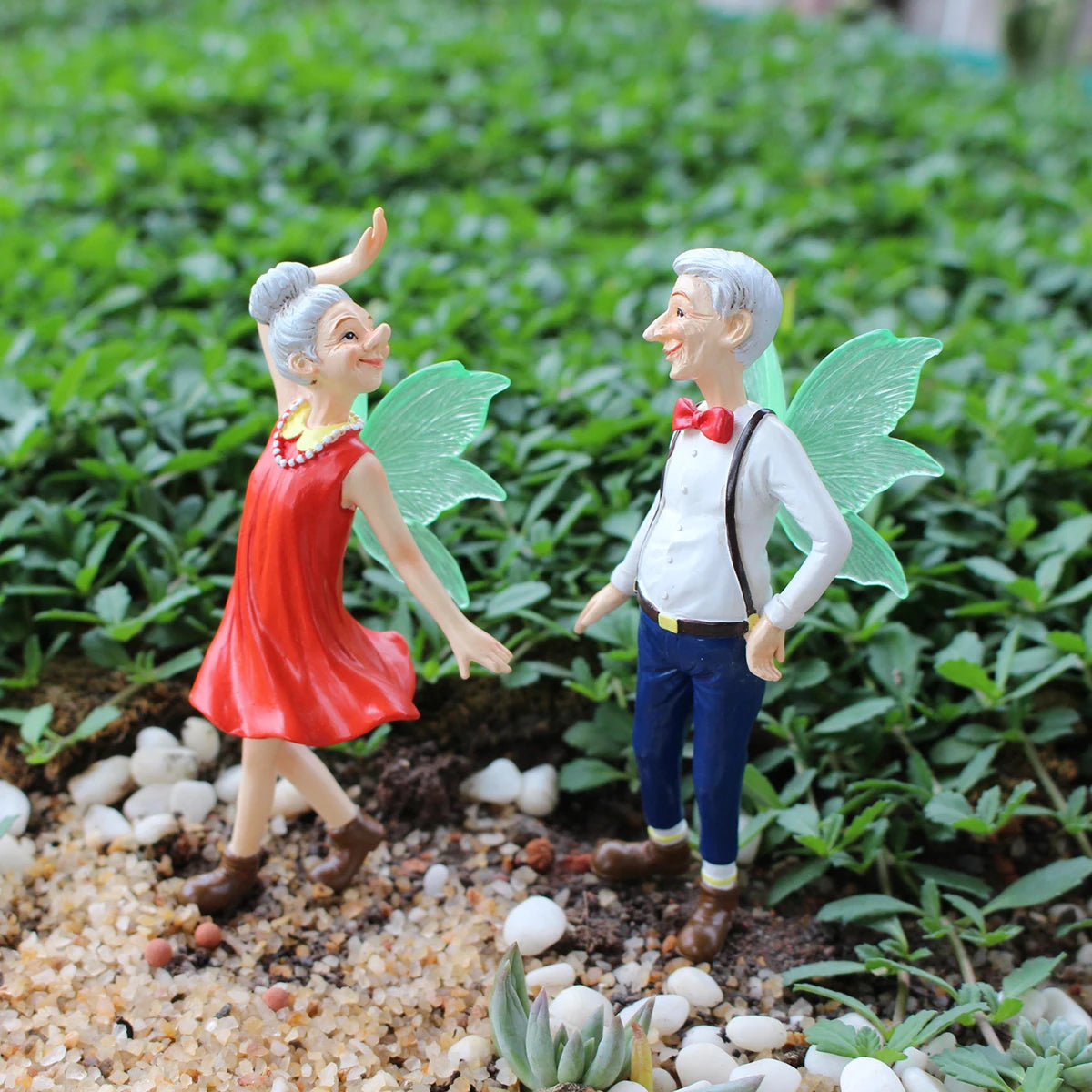 2pcs Valentine's Day Elderly Couple Fairy Set Glow in the Dark Wings Garden Gift